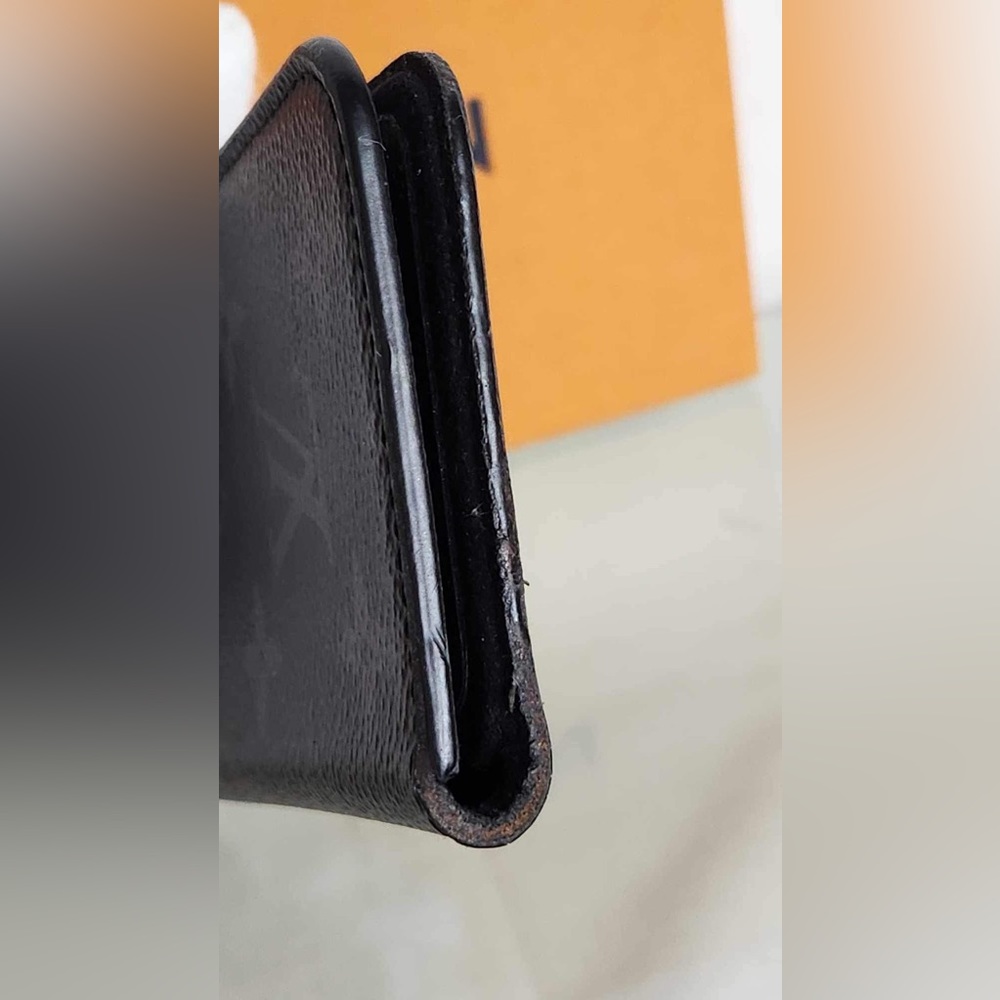 Louis Vuitton Monogram Graphite Iphone Cover/Gend… - image 4